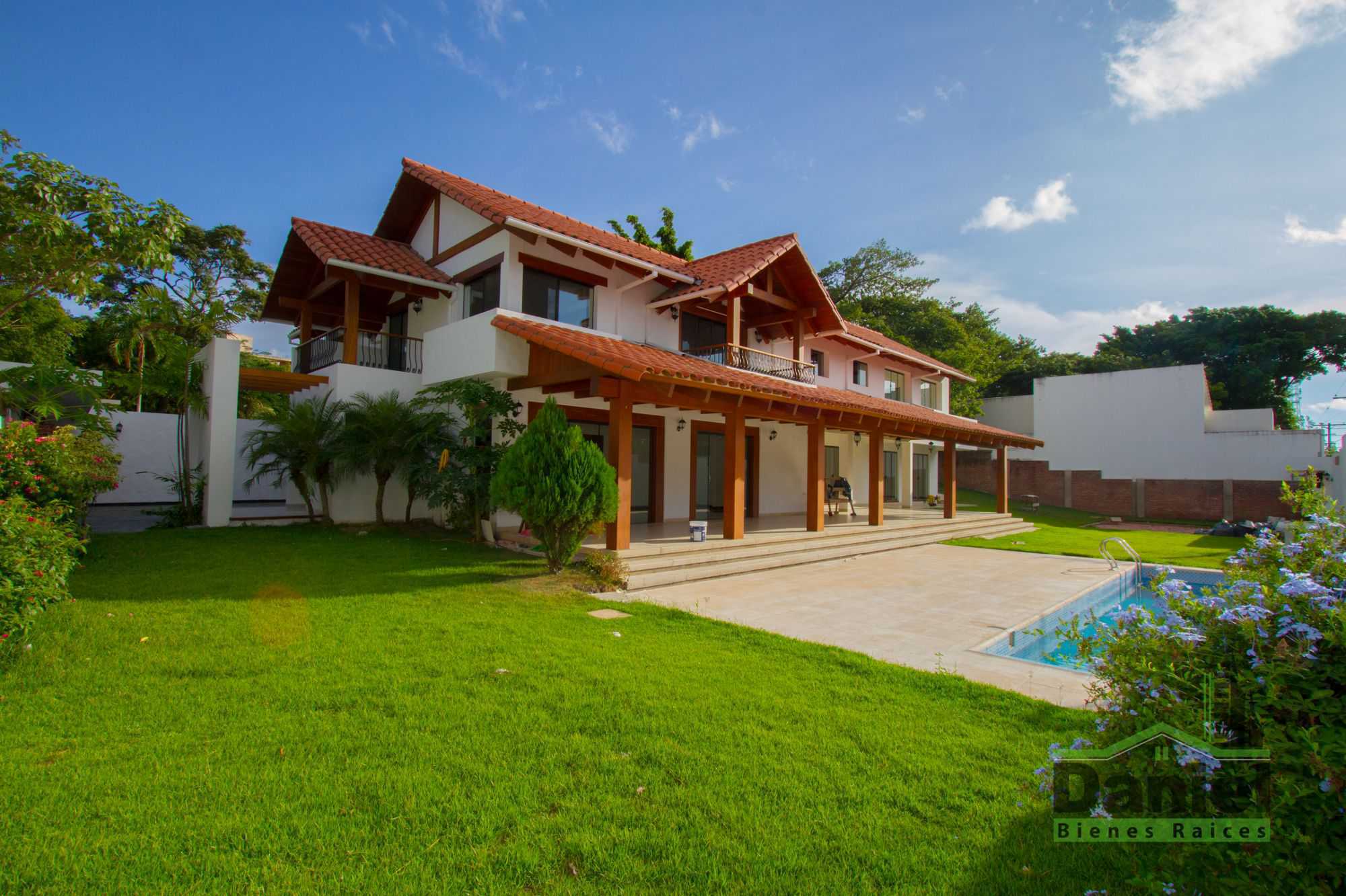 Casas En Venta En Santa Cruz Bolivia Santa Cruz de la Sierra, Bolivia | UltraCasas.com $us 950,000 [UC-291983]