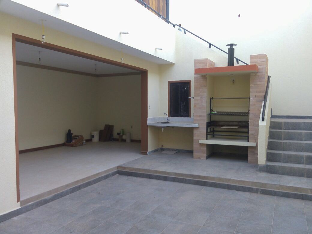 Barrio Lomas de AranjuezTe paso el detalle de las casas; En venta tres